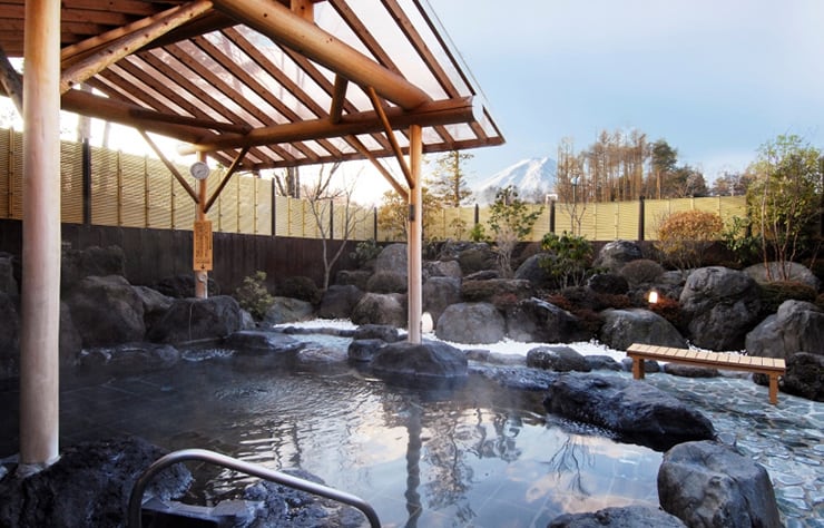 富士山溶岩の湯 泉水