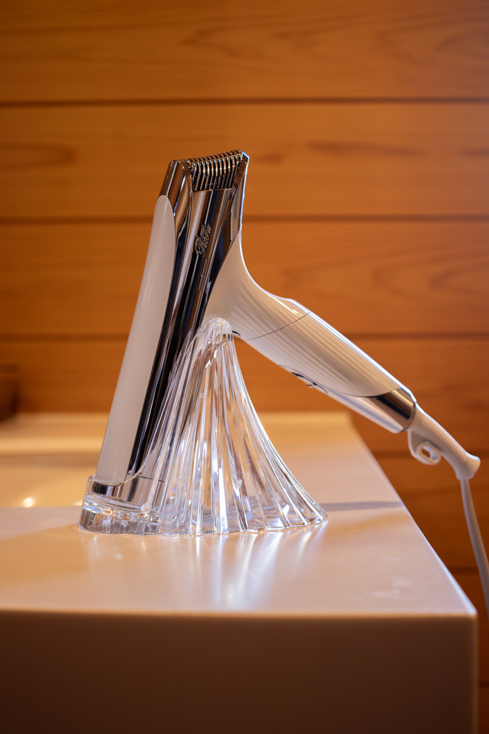 【全室導入】最新モデル「ReFa BEAUTECH DRYER S+」導入のお知らせ ─ 富士の麓で叶える、最先端の美容体験